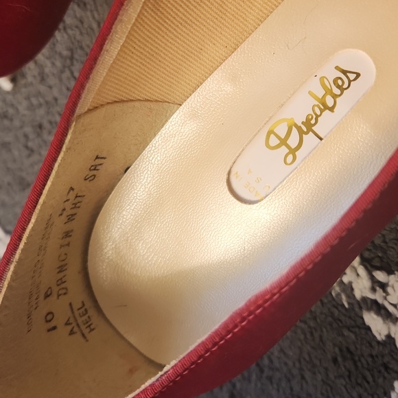 'Ruby Red Slipper' Vibes! - Picture 2 of 6